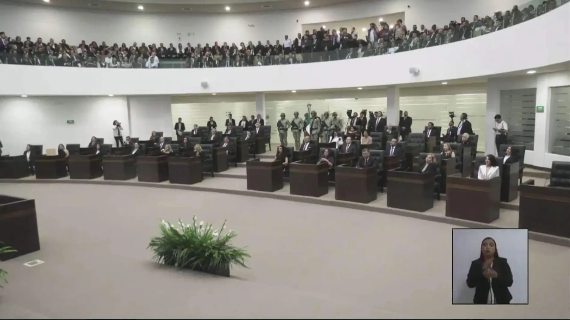 Diputados sesionaron antes de la medianoche para iniciar la gestión en el primer segundo de este martes 1 de octubre